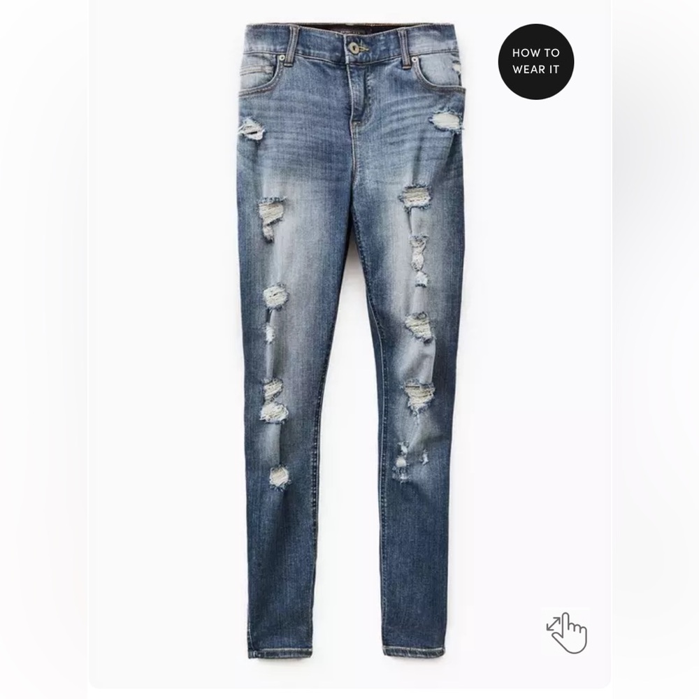 Bombshell Skinny Premium Stretch High-Rise Destructed Jean NWT Size 20